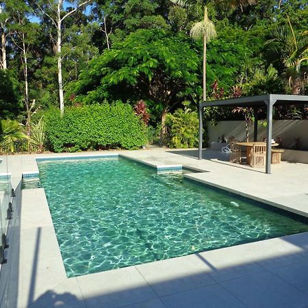 Отель Noosa Buoys Tinbeerwah Экстерьер фото