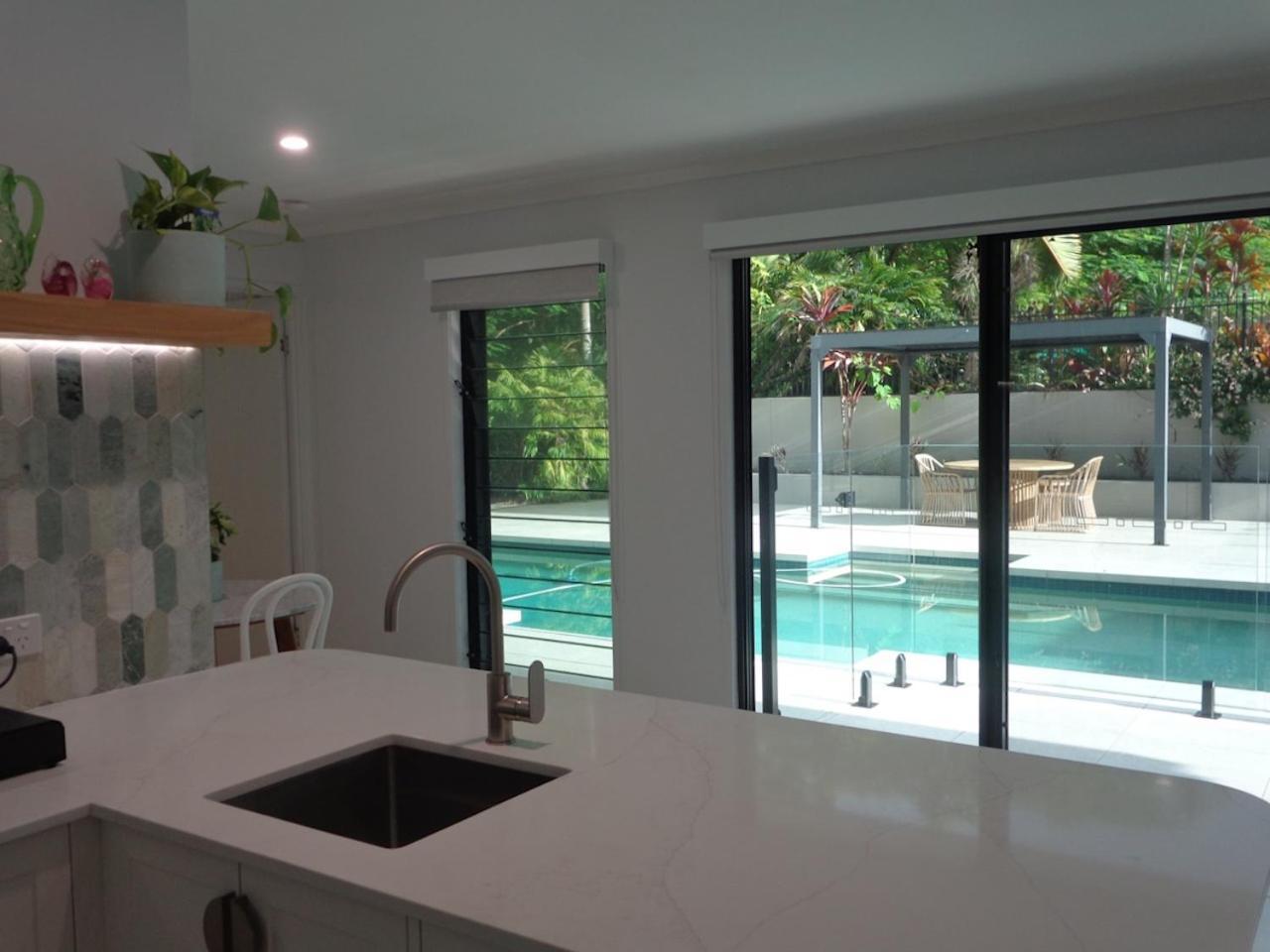 Отель Noosa Buoys Tinbeerwah Экстерьер фото
